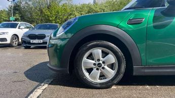MINI Hatchback 1.5 Cooper Classic 3dr Auto