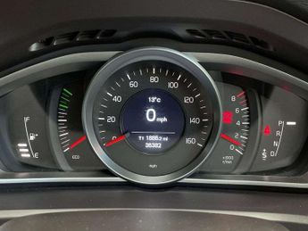 Volvo V40 T2 [122] Momentum Nav Plus 5dr Geartronic