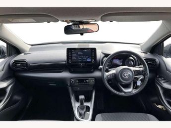 Toyota Yaris 1.5 Hybrid Design 5dr CVT