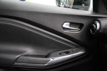 Nissan Juke 1.6 Hybrid Tekna 5dr Auto