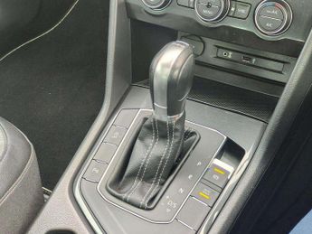 Volkswagen Tiguan 2.0 TDi 150 R-Line 5dr DSG