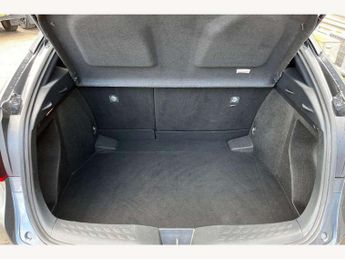 Toyota C-HR 1.8 Hybrid Design 5dr CVT