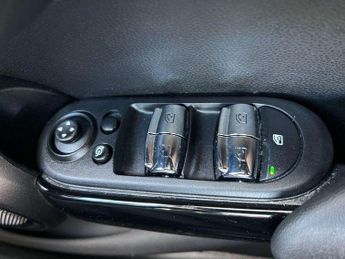 MINI Hatchback 5dr 1.5 Cooper Sport 5dr Auto [Nav Pack]