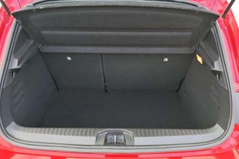 Renault Clio 1.6 E-TECH Hybrid 140 SE Edition 5dr Auto