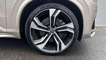 Volvo XC90 2.0 T8 [455] RC PHEV Ultimate Dark 5dr AWD Gtron