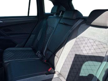Volkswagen Tiguan 1.4 TSI eHybrid R-Line 5dr DSG