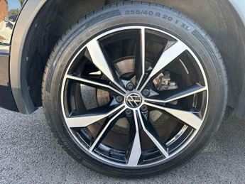 Volkswagen Tiguan 1.4 TSI eHybrid R-Line 5dr DSG