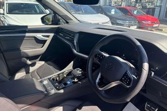 Volkswagen Touareg 3.0 V6 TDI 4Motion 286 Black Edition 5dr Tip Auto