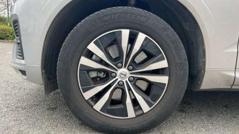 Volvo XC60 2.0 B5P Core 5dr AWD Geartronic
