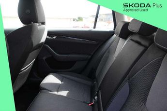 Skoda Octavia Estate 2.0 TDI SE Technology 5dr DSG