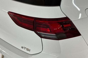 Volkswagen Golf 1.5 eTSI 150 R-Line 5dr DSG