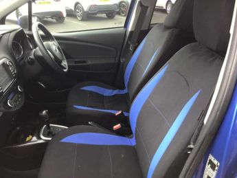 Toyota Yaris 1.5 Hybrid Y20 5dr CVT [Bi-tone]