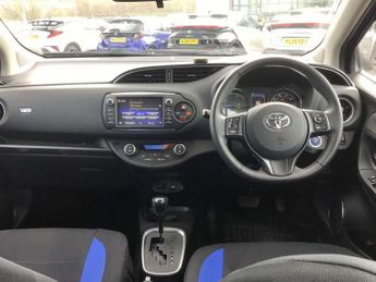 Toyota Yaris 1.5 Hybrid Y20 5dr CVT [Bi-tone]