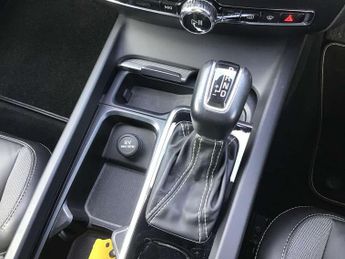 Volvo V60 2.0 D4 [190] R DESIGN Pro 5dr Auto