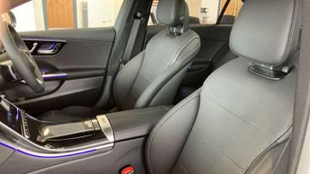 Mercedes-Benz C-Class C200 AMG Line Premium Plus 4dr 9G-Tronic