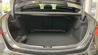 Mercedes-Benz C-Class C200 AMG Line Premium Plus 4dr 9G-Tronic