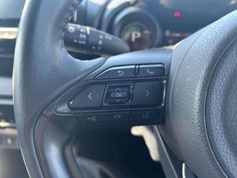 Toyota Yaris 1.5 Hybrid Design 5dr CVT