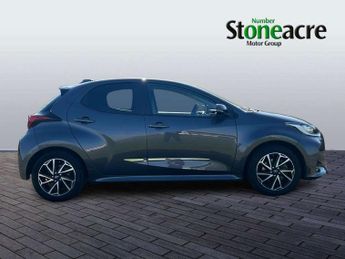 Toyota Yaris 1.5 Hybrid Design 5dr CVT