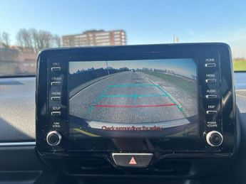 Toyota Yaris 1.5 Hybrid Design 5dr CVT