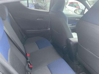 Toyota C-HR 1.8 Hybrid Dynamic 5dr CVT