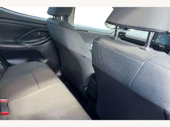Toyota Yaris 1.5 Hybrid Design 5dr CVT