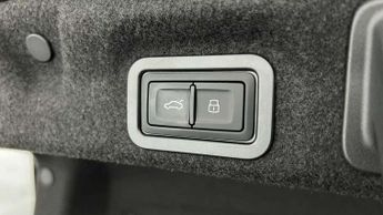 Audi A6 2.0 e-Hybrid Quattro 299 S line 4dr S Tronic