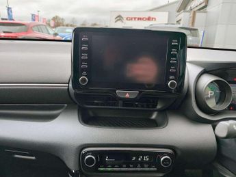 Toyota Yaris 1.5 Hybrid Design 5dr CVT