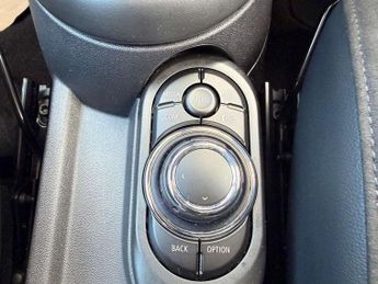 MINI Hatchback 1.5 Cooper Sport 3dr Auto