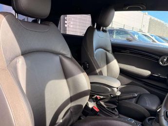 MINI Hatchback 1.5 Cooper Sport 3dr Auto