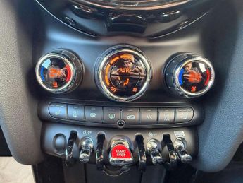 MINI Hatchback 1.5 Cooper Sport 3dr Auto