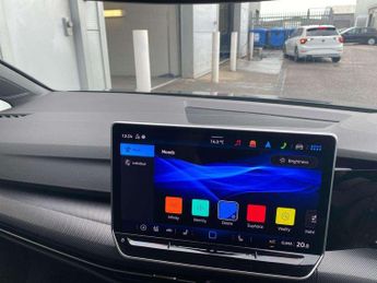 Volkswagen Golf 1.5 eTSI 150 R-Line 5dr DSG