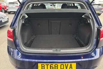 Volkswagen Golf 1.6 TDI SE [Nav] 5dr DSG
