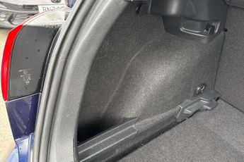 Volkswagen Golf 1.6 TDI SE [Nav] 5dr DSG