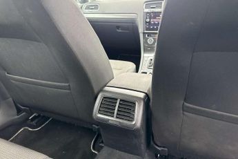 Volkswagen Golf 1.6 TDI SE [Nav] 5dr DSG