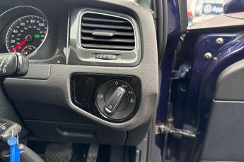 Volkswagen Golf 1.6 TDI SE [Nav] 5dr DSG