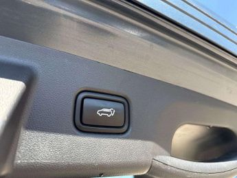 Hyundai Tucson 1.6 TGDi Plug-in Hybrid Ultimate 5dr 4WD Auto
