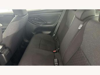 Toyota Yaris 1.5 Hybrid Design 5dr CVT
