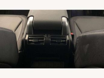 Land Rover Defender 3.0 D250 X-Dynamic SE 90 3dr Auto