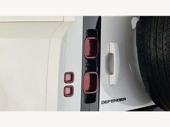 Land Rover Defender 3.0 D250 X-Dynamic SE 90 3dr Auto