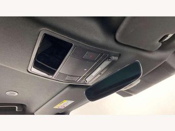 Land Rover Defender 3.0 D250 X-Dynamic SE 90 3dr Auto