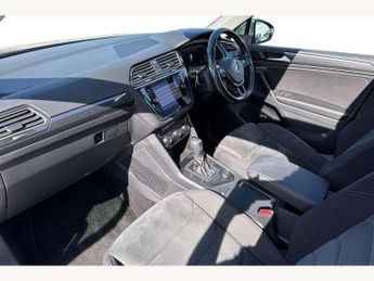 Volkswagen Tiguan 2.0 TSi 190 4Motion SEL 5dr DSG