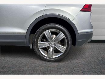 Volkswagen Tiguan 2.0 TSi 190 4Motion SEL 5dr DSG