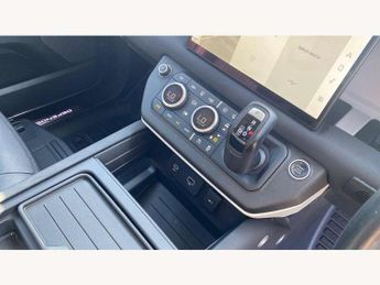 Land Rover Defender 2.0 P400e XS Edition 110 5dr Auto