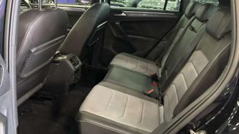 Volkswagen Tiguan 2.0 TSi 230 4Motion SEL 5dr DSG