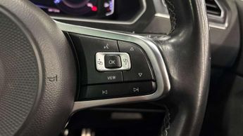 Volkswagen Tiguan 2.0 TSi 230 4Motion SEL 5dr DSG