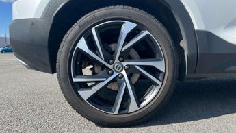 Volvo XC40 1.5 T5 [262] Hybrid R DESIGN Pro 5dr Geartronic