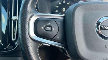 Volvo XC40 1.5 T5 [262] Hybrid R DESIGN Pro 5dr Geartronic