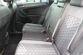 Volkswagen Tiguan 2.0 TSI 4Motion R-Line 5dr DSG