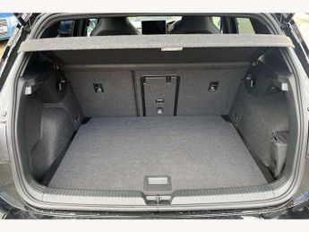 Volkswagen Golf 1.5 eTSI 150 R-Line 5dr DSG