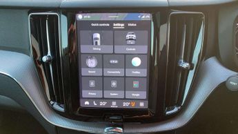 Volvo XC60 2.0 B4D R DESIGN 5dr AWD Geartronic